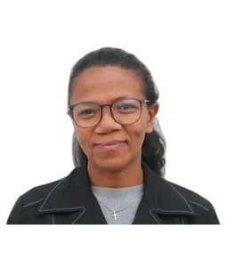 Ratsaramalalatiana Henintsoa Yollande RAKOTOMAMPIANDRA