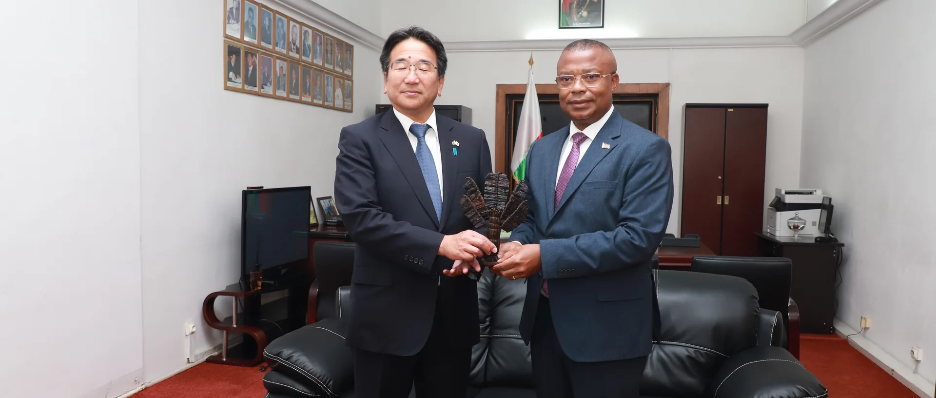 Rencontre entre l'Ambassadeur du Japon et le Président de l'Assemblée nationale de Madagascar