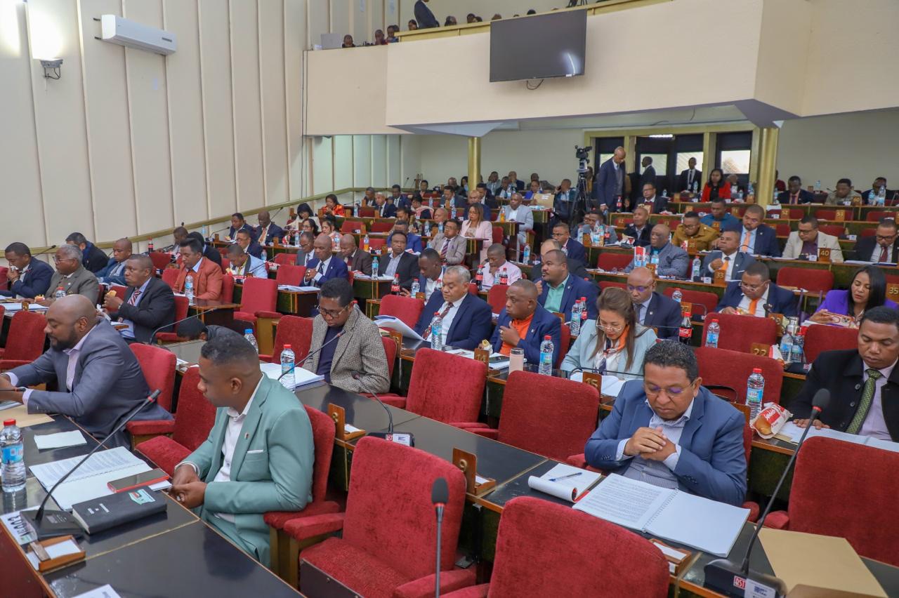 JEUDI 06 NOVEMBRE  2025