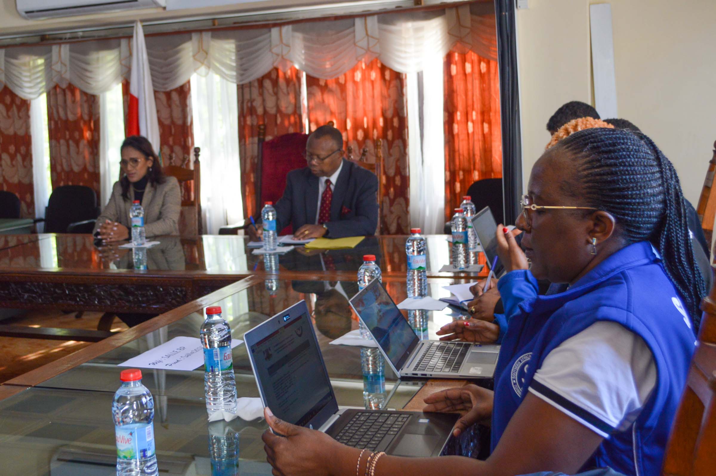 LUNDI 04 NOVEMBRE 2024