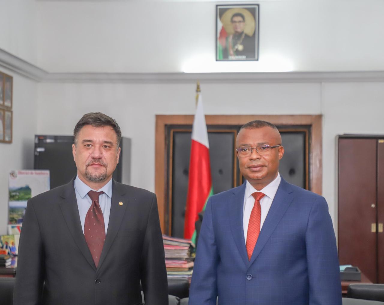 Renforcement des liens entre l’OIF et l’Assemblée nationale : visite de courtoisie du nouveau représentant régional