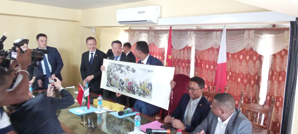 Renforcement des liens sino-malgaches : Visite d’une délégation chinoise à l’Assemblée nationale